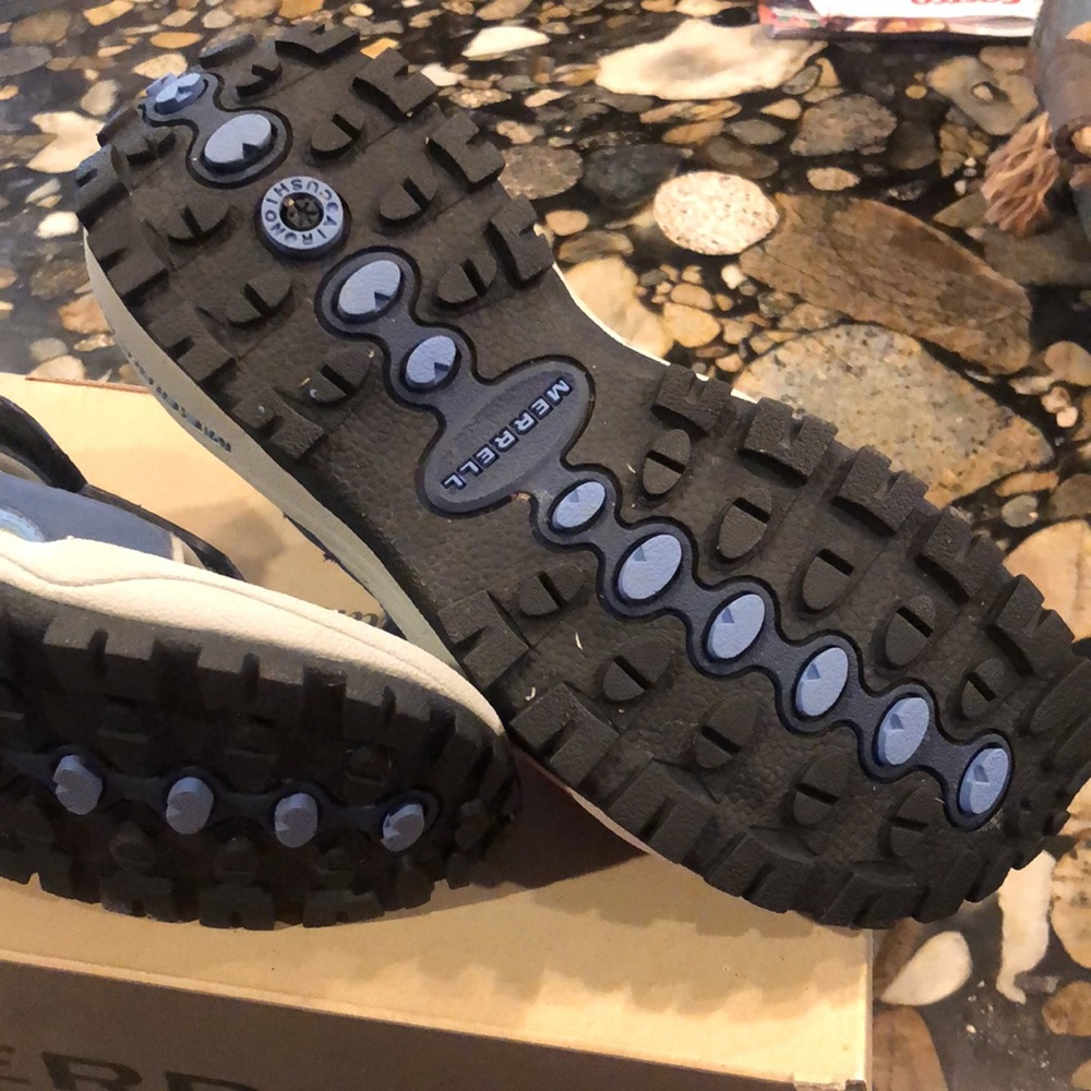Merrell Sandals - Picture 2 of 7
